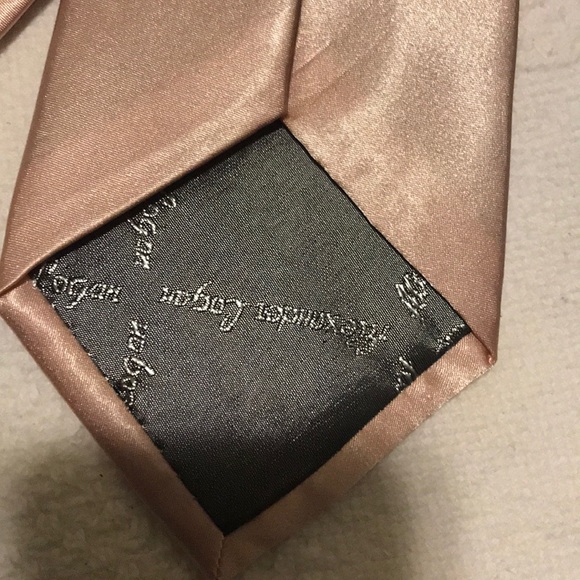 Men’s Tie - Picture 4 of 5